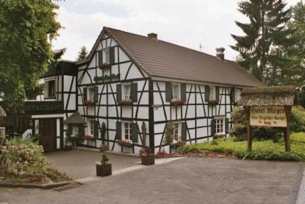Hotel Meyer Kürten Extérieur photo